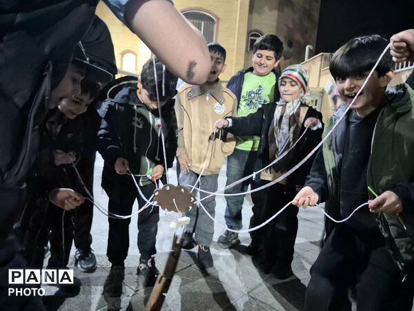 برپایی غرفه فرهنگی سازمان دانش‌آموزی در میدان المپیک