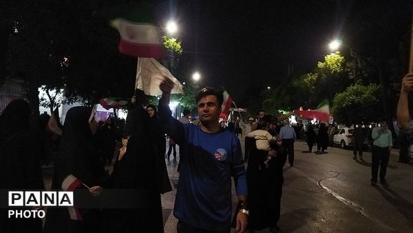  تجمع مردم در هشتاد و هفتمین شب در قاب پانا