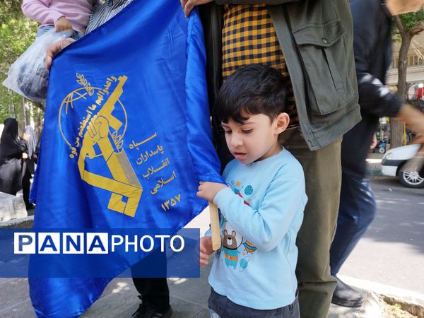 حمایت مردم شهریار از عملیات «وعده صادق»