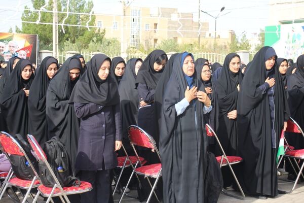 آیین نواختن زنگ آغاز سال تحصیلی در سمنان