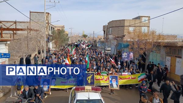 حضور باشکوه مردم کندر در راهپیمایی ۲۲ بهمن