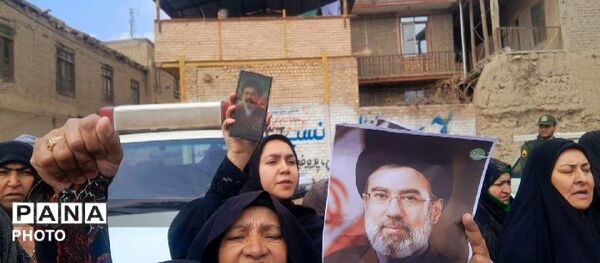  دست خدا عیان شد خامنه‌ای جوان شد 