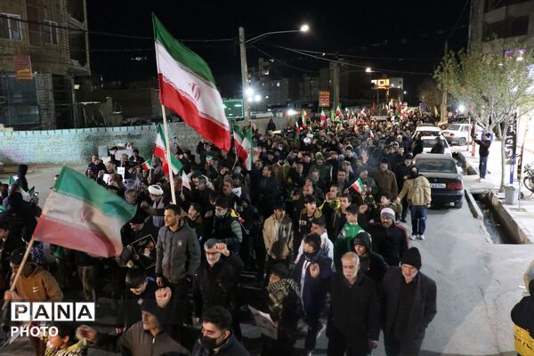 خرمدشت کرج یک‌صدا در عزای رهبر شهید امت انقلاب