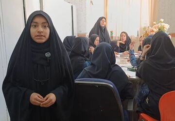 برگزاری اولین جلسه شورای دانش آموزی در دبیرستان فاطمیه اندیشه زارچ