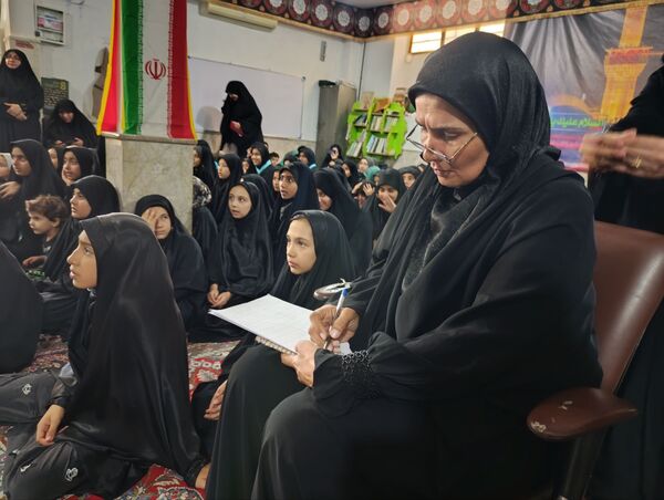 پاتوق مروارید در حسینیه ابوطالب (ع)