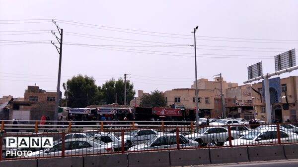 نسیم عشق در قم؛ میزبانی موکب ها از پیروان انقلاب