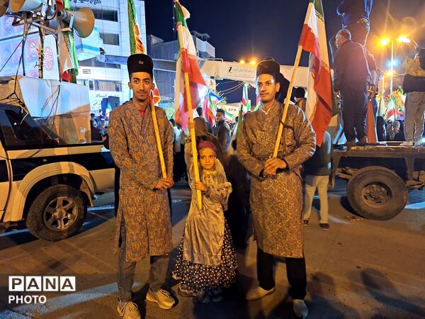 تجمع بزرگ مردم غیور مرودشتی در خیابان‌ها