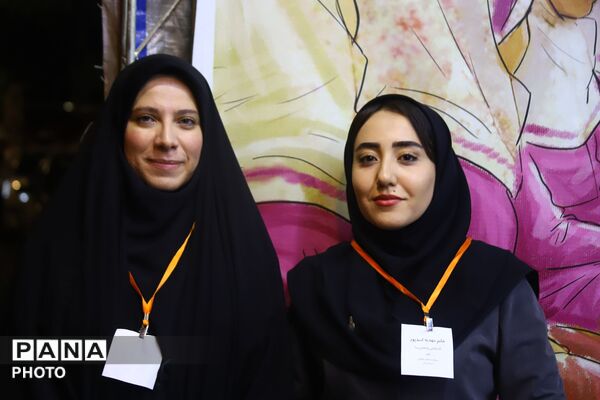موکب آموزش و پرورش در تجمع مردمی پژوهشسرای دانش آموزی شد