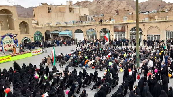 جشن بهار انقلاب در راهپیمایی ۲۲ بهمن در تفت