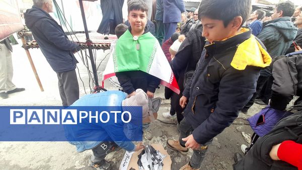 حضور پرشور مردم اسدآباد در راهپیمایی 22 بهمن