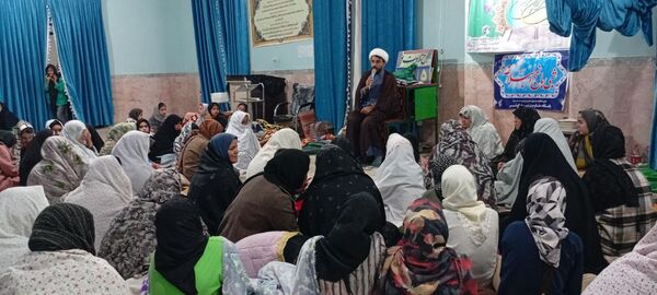 مراسم شبی با نهج البلاغه در اعتکاف مسجد جامع روستای نقاب خلیل آباد