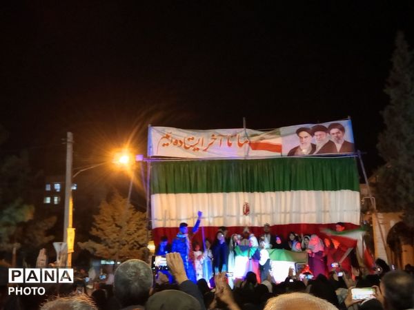 شبی با جنس همدلی در بلوار فضل نیشابور