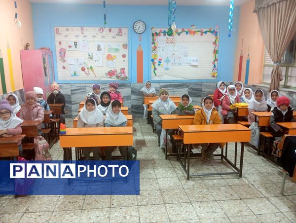 اردو تفریحی دانش آموزان دبستان دخترانه نرجس یک و دو 