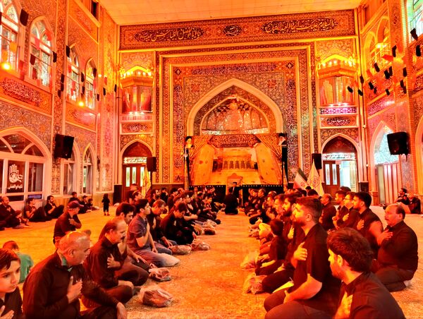 برگزاری مراسم عزاداری شب عاشورا در تکیه ابوالفضلی نیشابور 