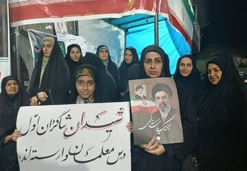 معلم؛ فانوس امید در روزهای سخت