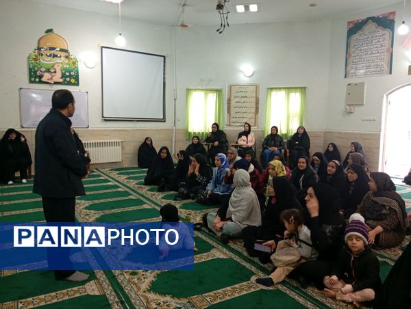 ششمین جلسه آموزش خانواده در دبستان نرجس 