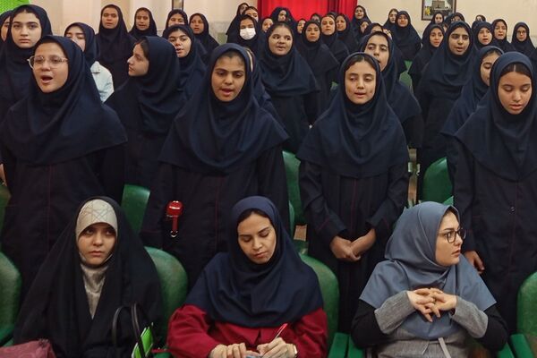 افتتاحیه مسابقات درس‌هایی از قرآن در دبیرستان راضیه شکرایی ناحیه دو شهرری 
