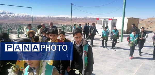 غبارروبی گلزار شهدا 