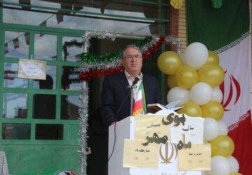 آغاز سال تحصیلی در ملکان با طنین زنگ علم و نماز