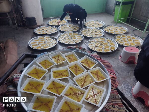 قرائت قرآن، نماز جماعت و افطار در مسجد خاتم پیامبران 