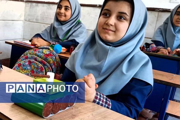 برپایی موکب مقاومت به‌مناسبت هفته بسیج در دبستان جنت ملارد 