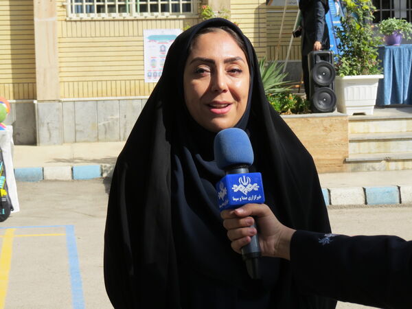 انتخابات همیار مشاور مدرسه دخترانه فرزانگان