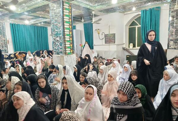 شور بندگی در دل نوجوانان مؤمن