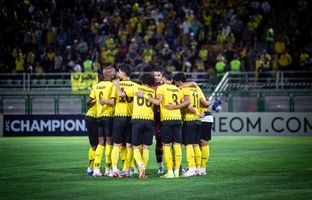 ورزشگاه سردار آزادگان قزوین میزبان پرسپولیس - سپاهان