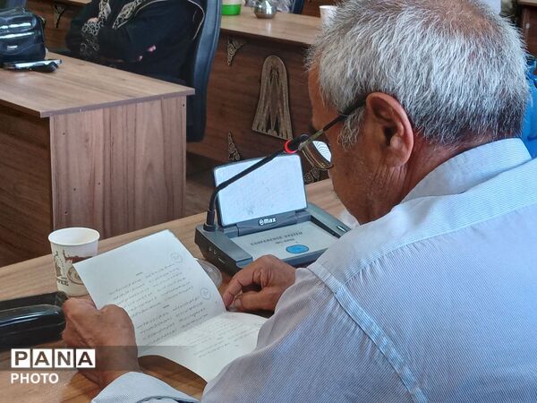 جلسات هفتگی پیشکسوتان فرهنگی در دبیرستان خیام