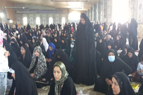 اقامه آخرین نماز جمعه ماه مبارک رمضان با حضور چشمگیر مردم یاسوج
