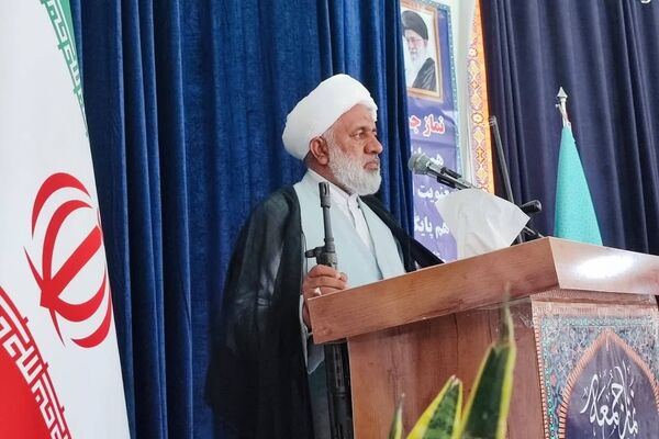 پاسداری از خون شهدا، از مصادیق مهم تقوا در روزگار کنونی است