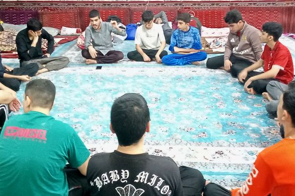 مراسم معنوی اعتکاف در مسجد اعظم حضرت ابوالفضل (ع) بهارستان دو