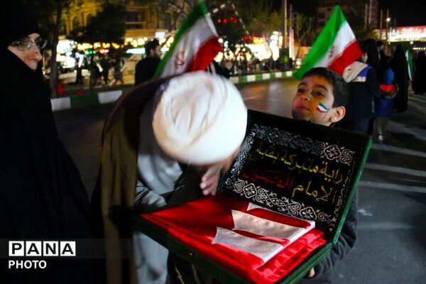حضور دهه نودی‌ها در اجتماعات شبانه قم