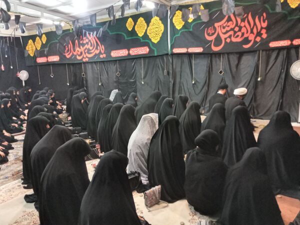 برگزاری روضه ویژه دختران دهه هشتادی در بنیاد مهدویت فلاورجان