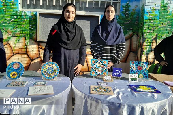 بازارچه کارآفرینی در دبیرستان حجاب