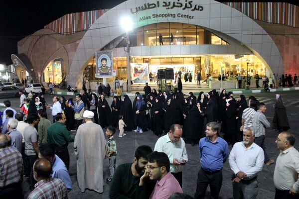 تجمع حماسی مردم بم در حمایت از اقتدار نیروهای مسلح جمهوری اسلامی 