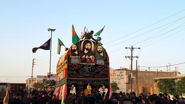شکوه نخل‌گردانی در گناباد؛ تصویری از عشق و ارادت در محرم