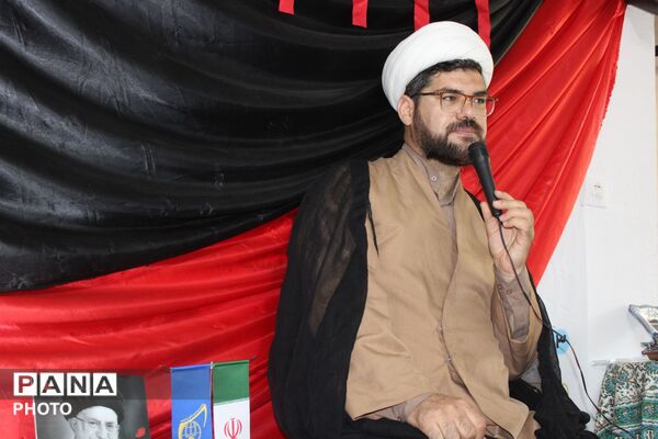 نشست فرهنگی-معنوی هیئت دانش‌آموزی انصار‌المهدی (عج)
