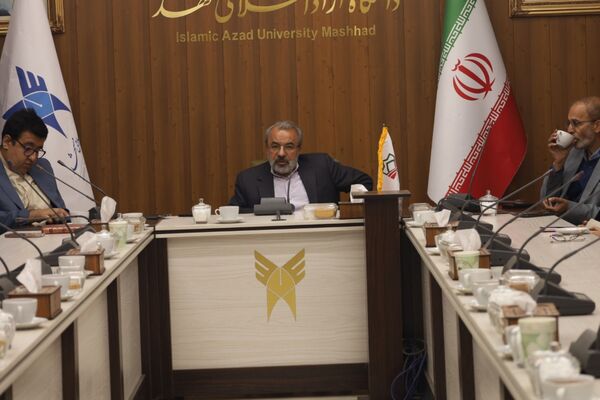  از تسخیر تا تبیین؛ بازخوانی پیام ۱۳ آبان در دانشگاه آزاد مشهد