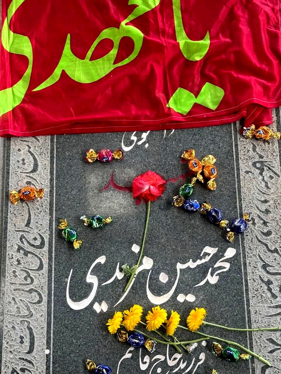 برگزاری مراسم غبارروبی مزار شهدای دانشجومعلم در استان یزد