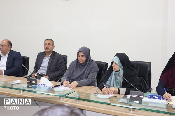 فیروزکوه؛ جلسه شورای آموزش‌و‌‌پرورش با رویکرد ارتقای کیفیت‌آموزشی