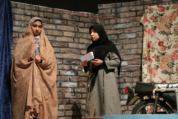 روایت «ماه گرفتگی» در قم