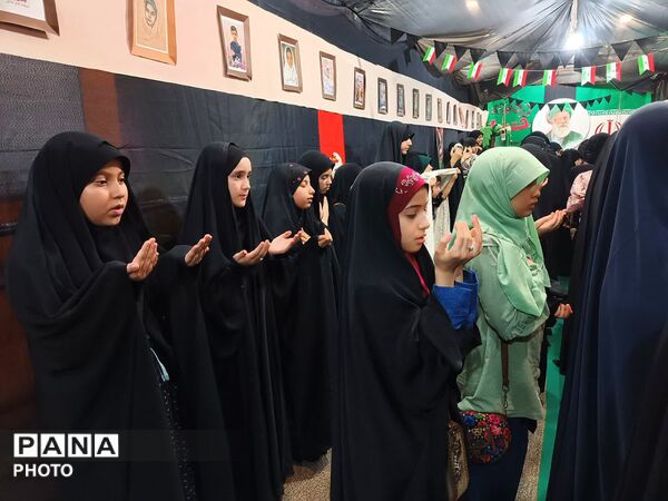 دورهمی کودکان و نوجوانان با برنامه‌های متنوع در حرم حضرت معصومه(س)