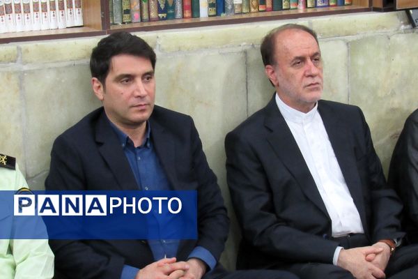 مراسم چهلمین روز شهادت شهدای اقتدار با حضور گسترده مردم کردستان در سنندج 