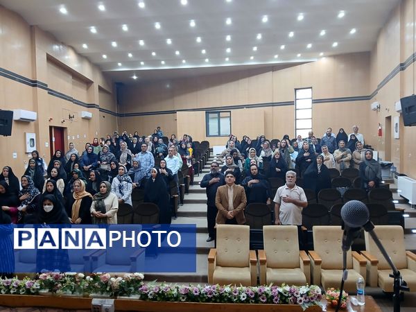 جلسه انجمن اولیا و مربیان در کانون شوشتری