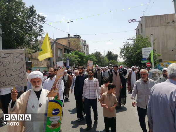 جلوه‌هایی از راهپیمایی 15 خرداد در قم