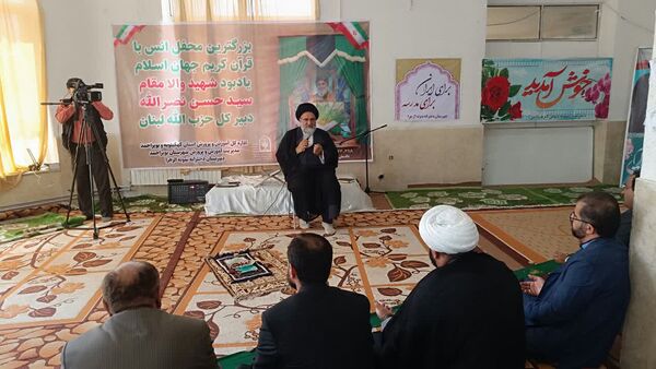 محفل انس با قرآن در مدرسه نمونه الزهرا ( س) یاسوج به‌مناسبت یادبود سیدحسن نصرالله