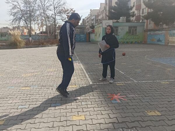 مسابقات ورزشی پدر دختری به مناسبت روز پدر