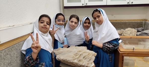 برگزاری اردوی علمی دانش‌آموزان مدرسه سعادت در دانشگاه هرمزگان