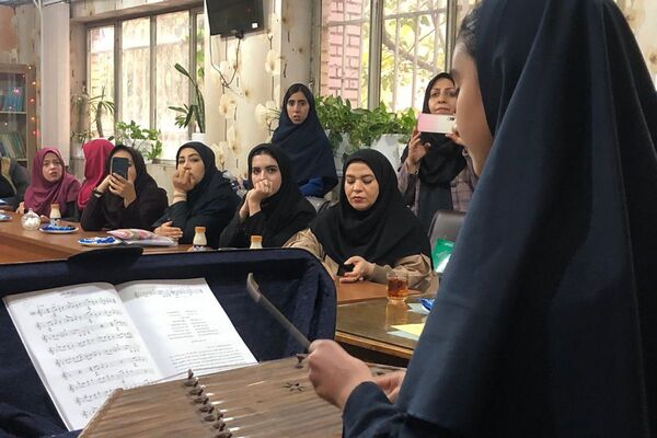 تجلی عطر مهر مادری در جشن میلاد حضرت زهرا(س) مدرسه هدی1 شهر قدس